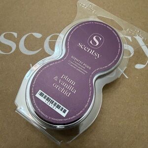 Scentsy Purple Plum & Vanilla Orchid Pods